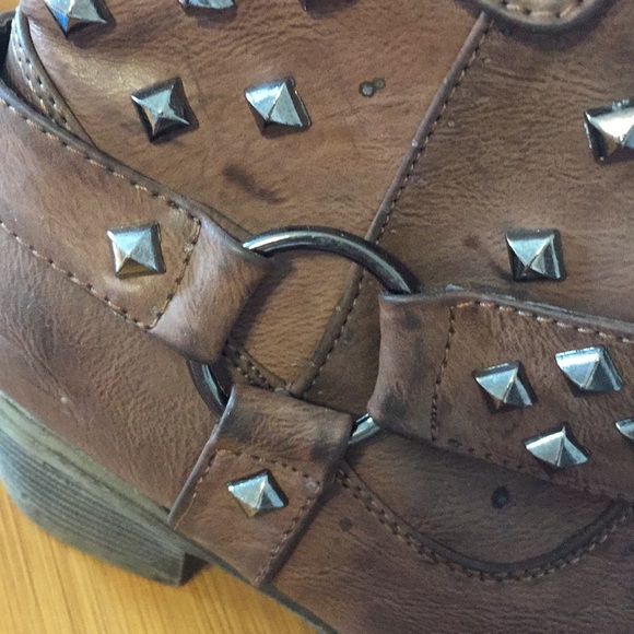 Cowboy Boots - Picture 2 of 3